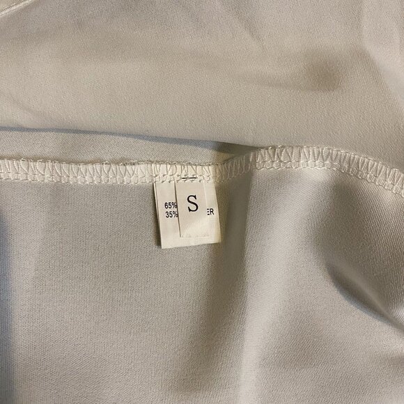 Women Sheer Chiffon Lace Trim V-Neck Sleeveless Blouse Small White Curve Hem - Picture 13 of 16